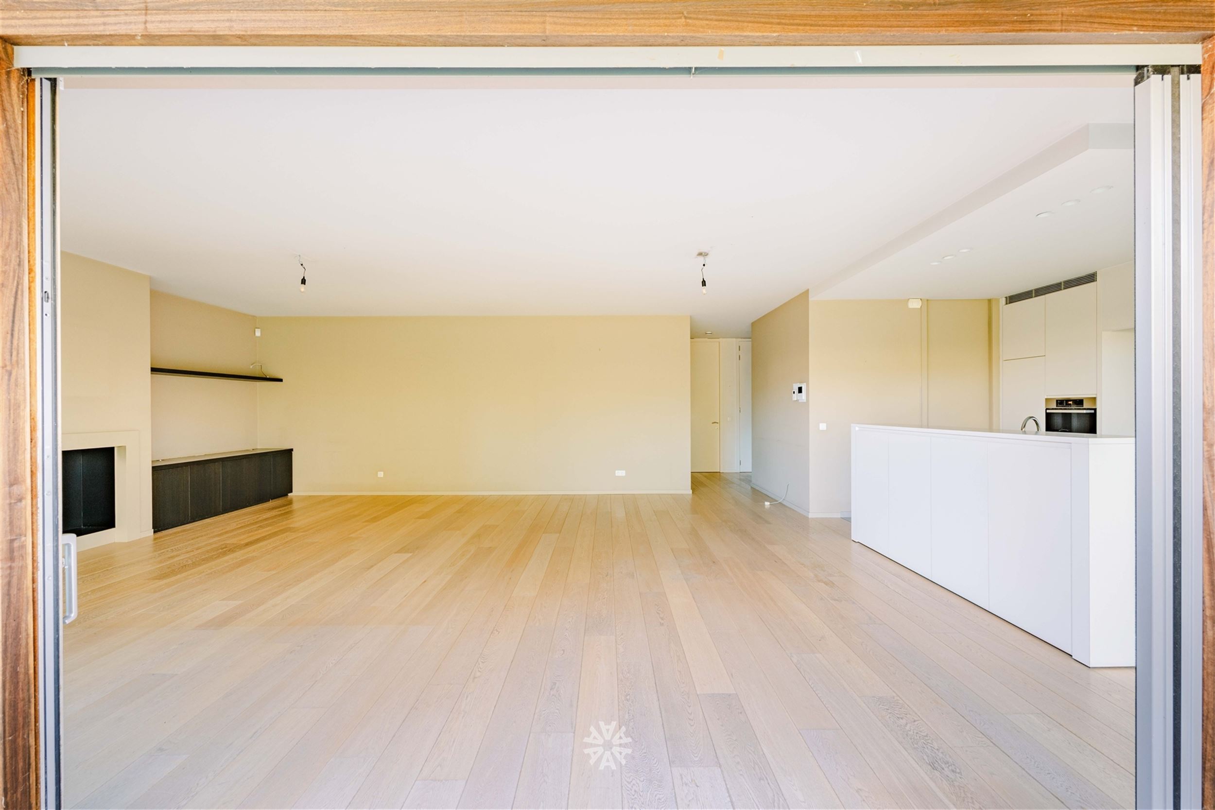 Ruim gelijkvloers appartement met 3 slaapkamers in groene omgeving  - foto 5