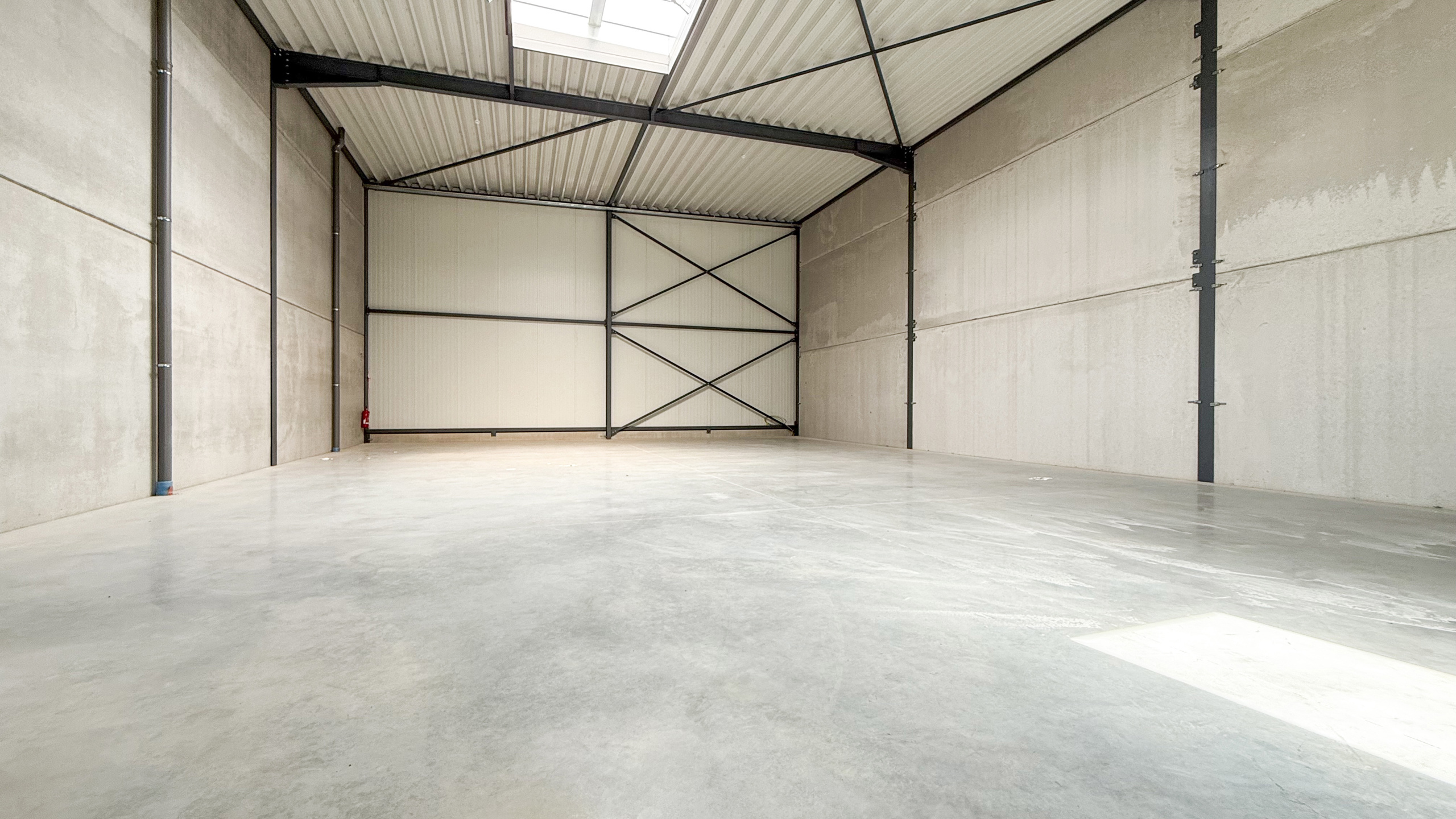 Nieuwbouw KMO-unit van 216 m² op topligging in Beringen! - foto 4