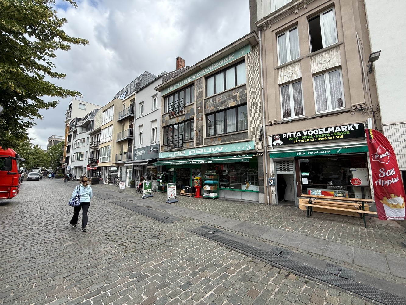 Gelijkvloers handelspand op toplocatie - photo 2