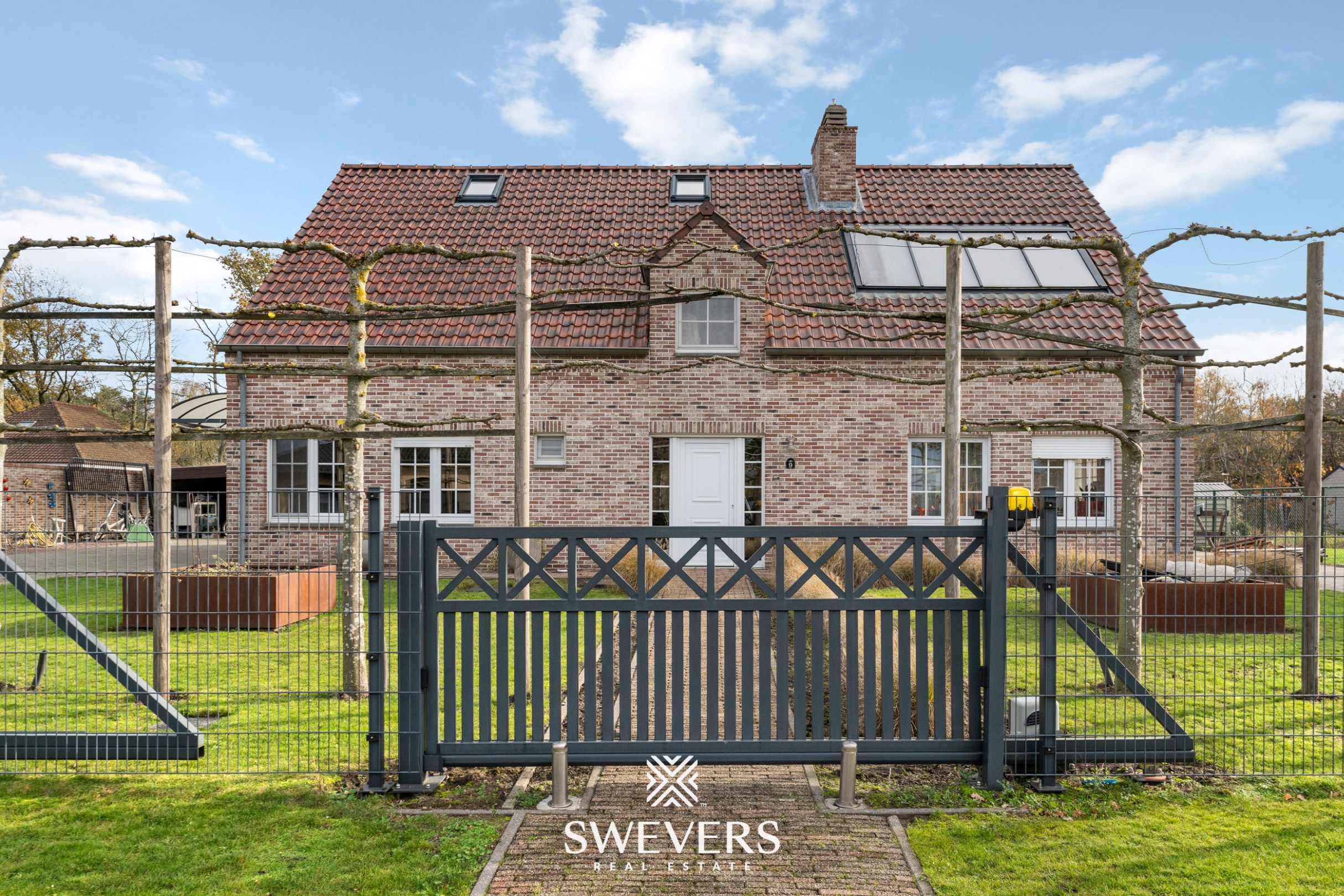 Instapklare Villa met Professionele Paardenaccommodatie: - foto 1