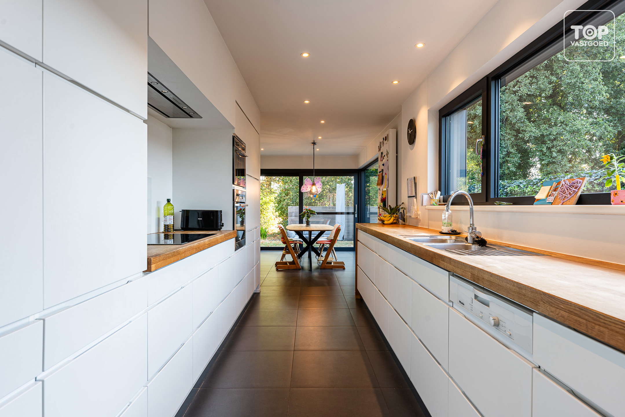 Gerenoveerde woning in een rustige buurt - foto 4