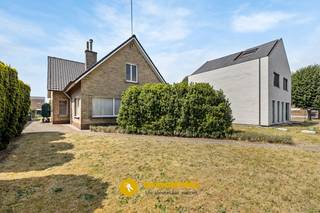 Te renoveren open bebouwing met 4 slaapkamers te koop in Wachtebeke!In de Melkerijstraat 18 te Wachtebeke vindt u deze open bebouwing met een...