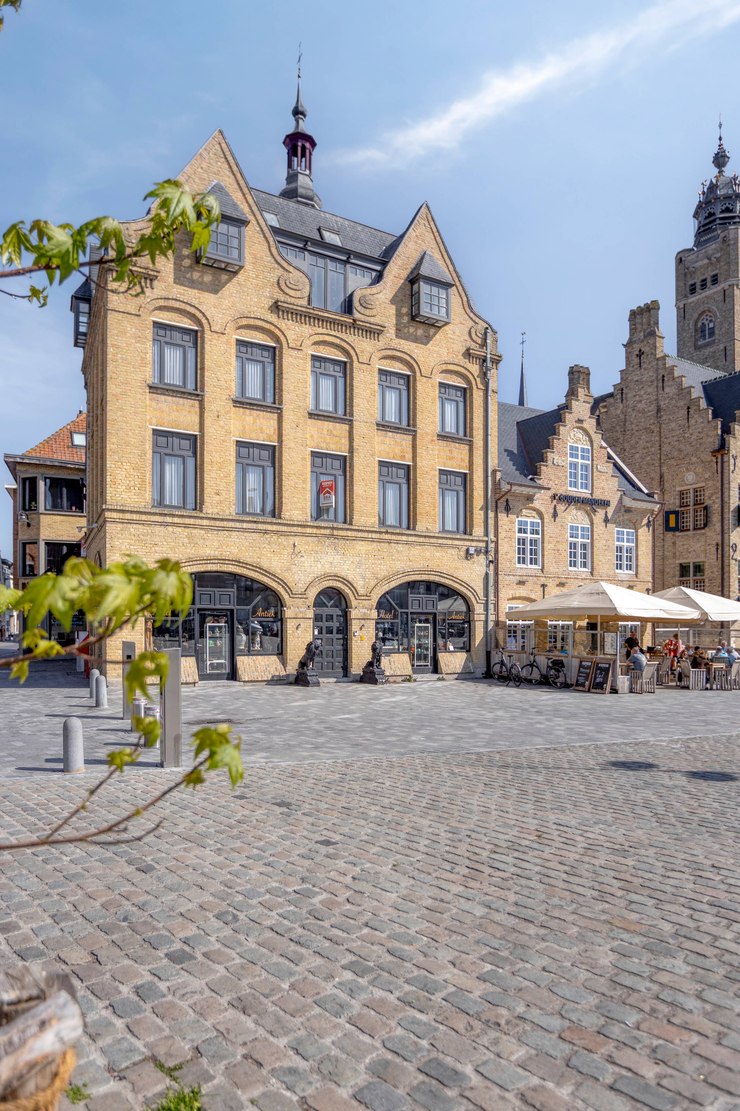 Historisch hoekpand te koop op de Grote Markt in Diksmuide - foto 4