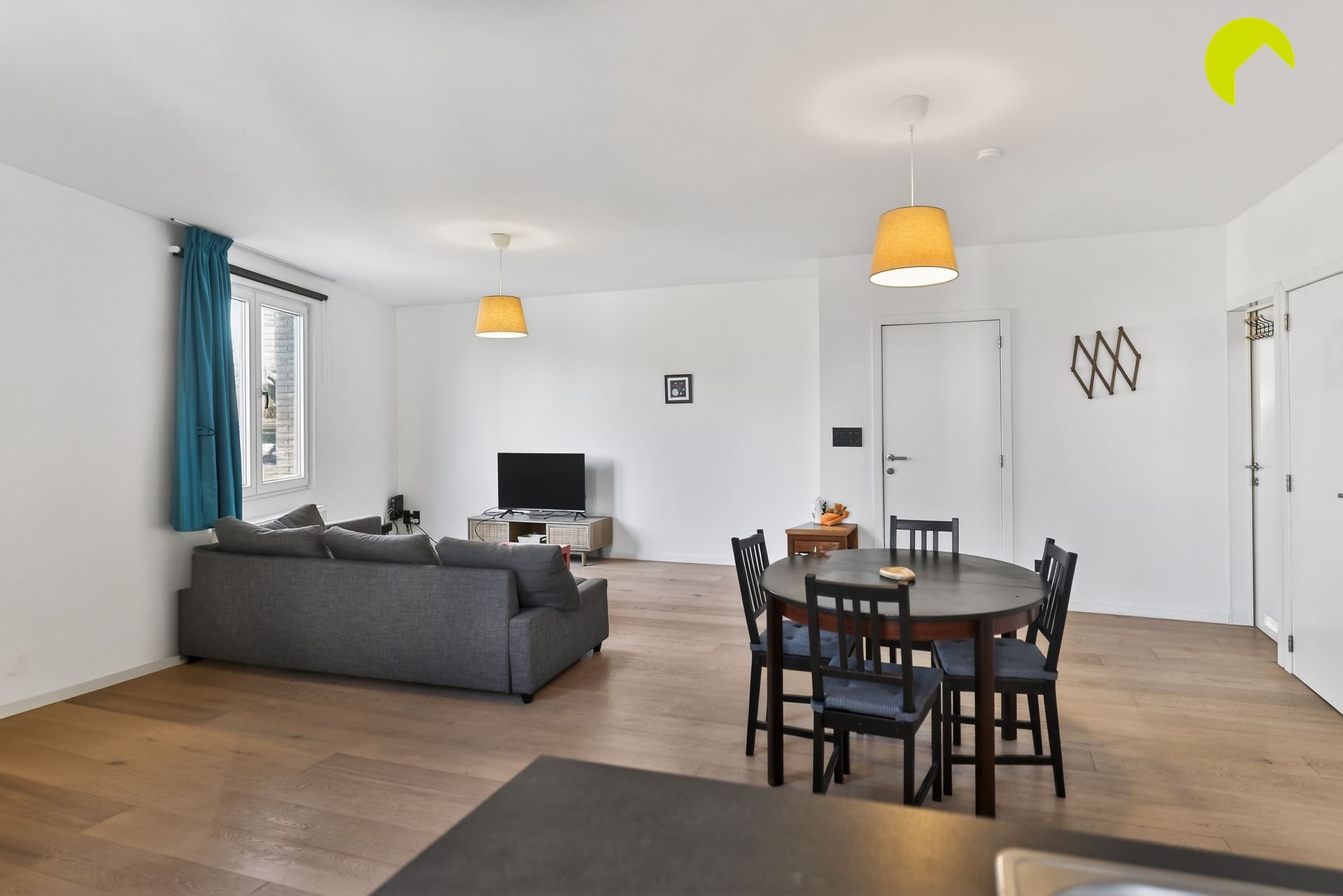 Lichtrijk ppartement met twee slaapkamers te Hoboken - foto 2