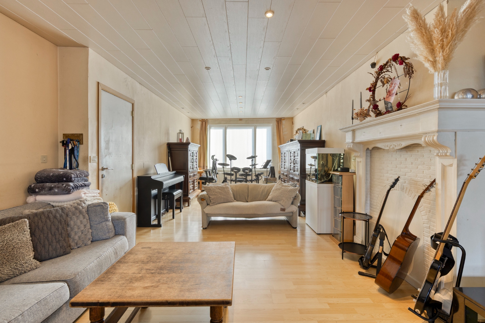 Rustig en landelijk gelegen verder af te werken rijwoning met 4 slaapkamers - foto 5