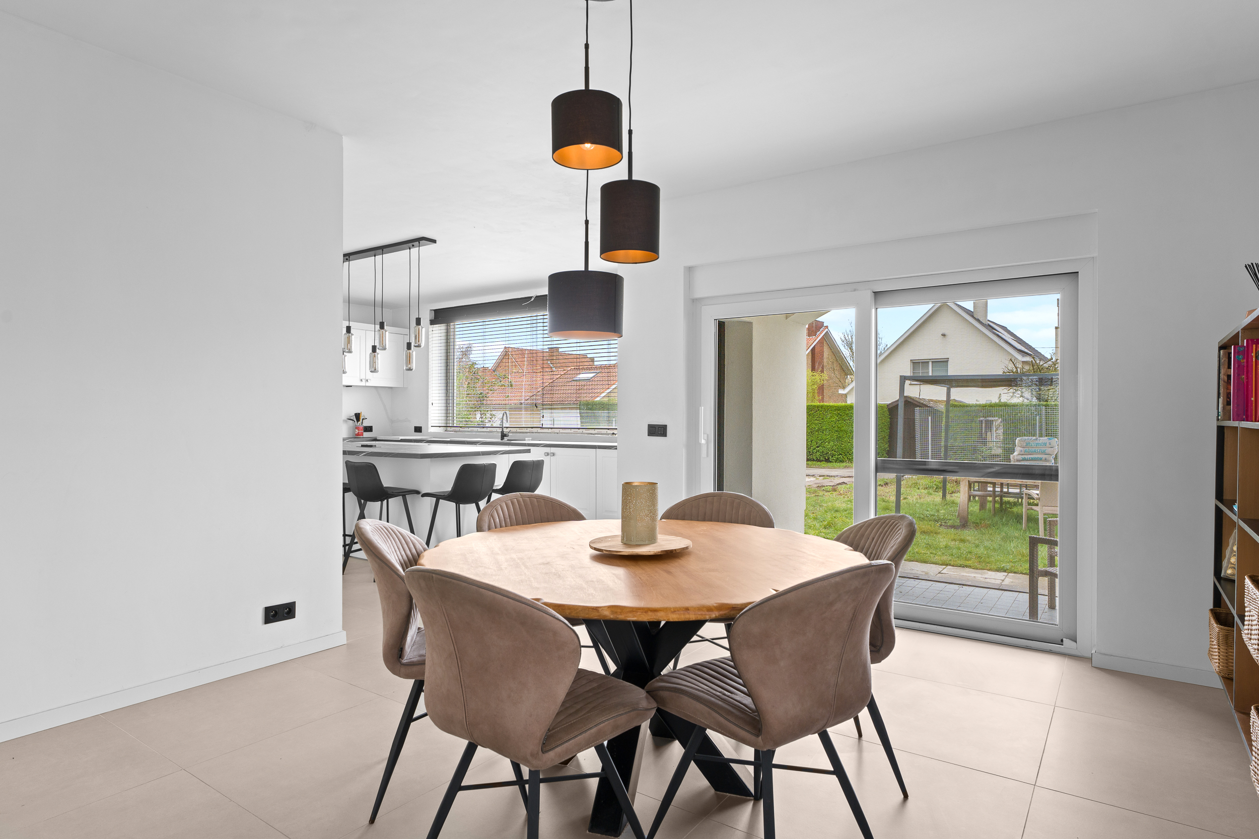 House for sale in Sint-Michiels with 5 bedrooms - photo 2