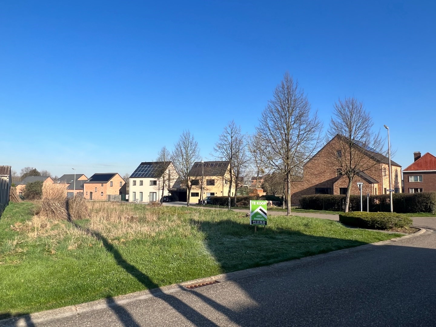 RUIM PERCEEL BOUWGROND OP RUSTIGE LIGGING IN STADSRAND - foto 5