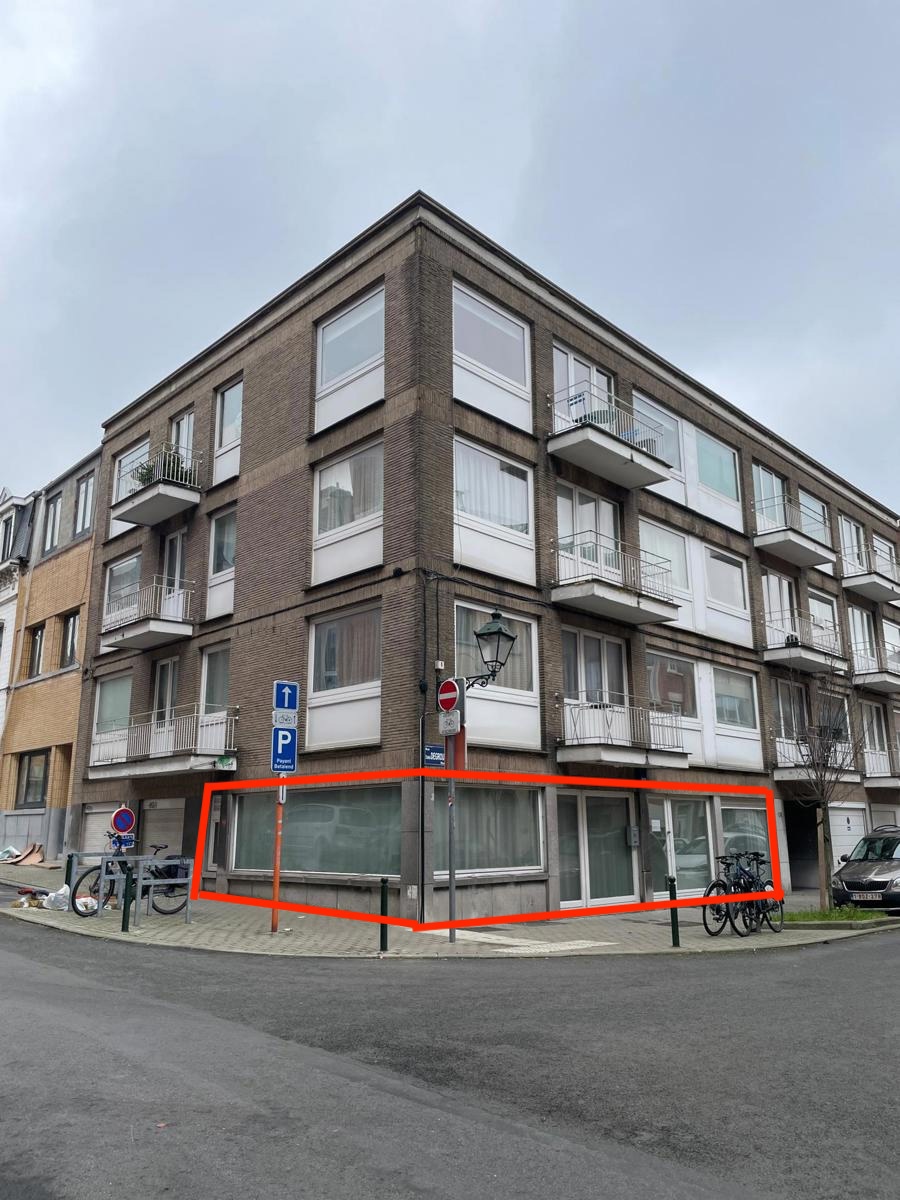 Appartement te koop in Etterbeek met 3 slaapkamers - foto 1
