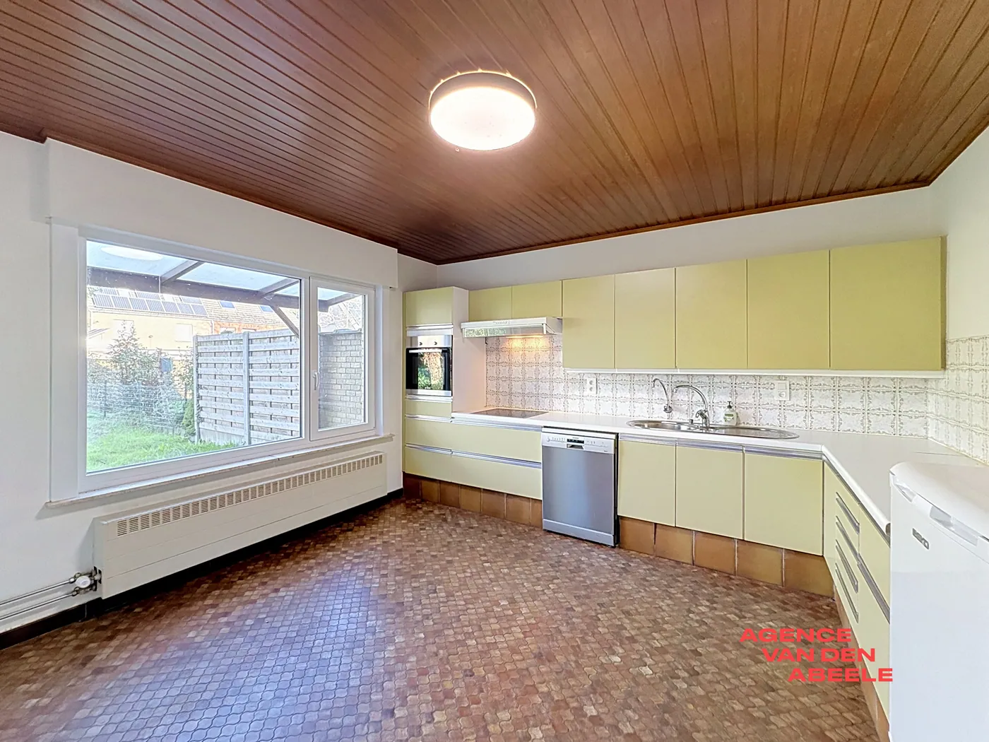 Maison à louer à Sint-Andries avec 4 chambres - photo 5