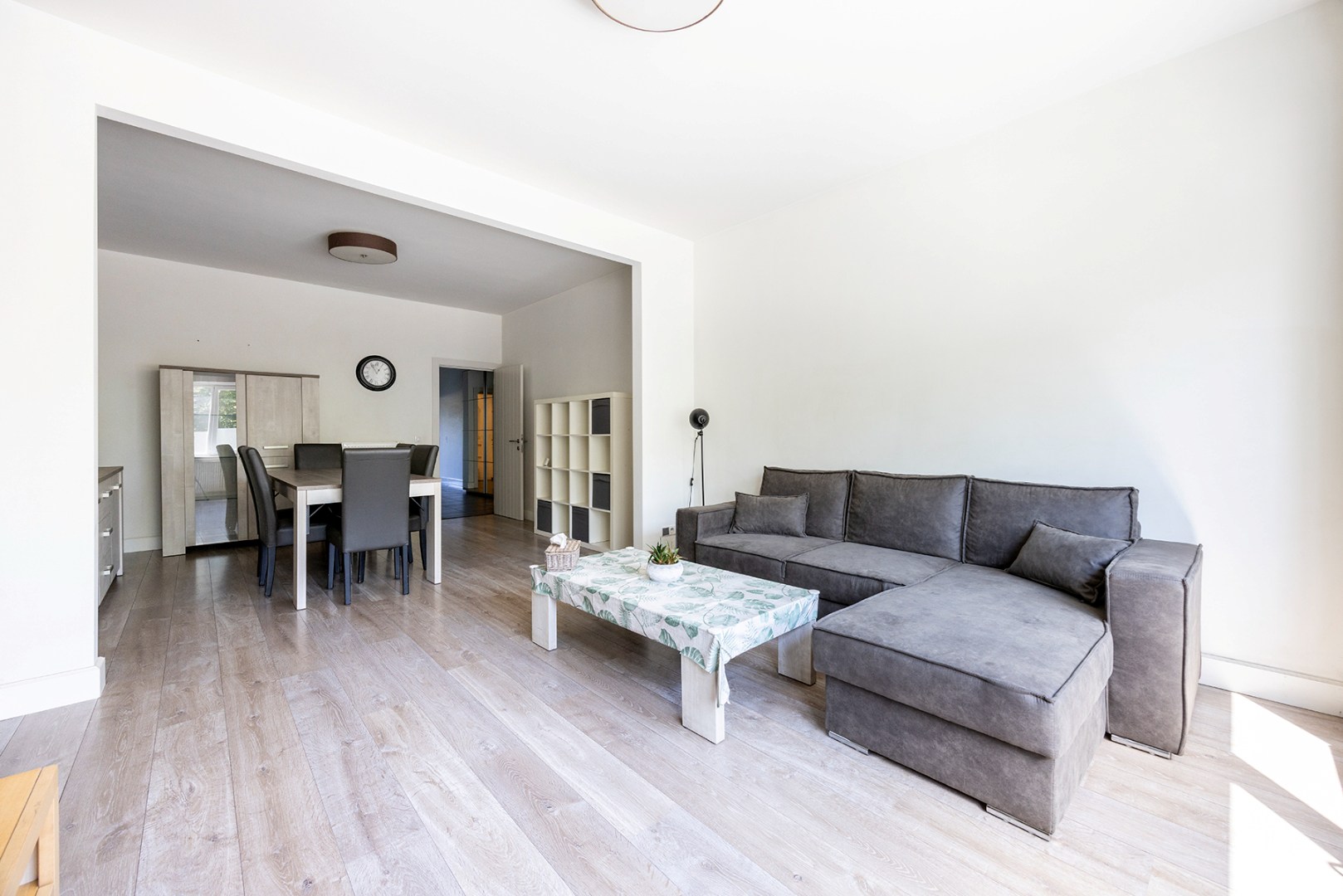 Gelijkvloers appartement met 1 slaapkamer en tuin - foto 2