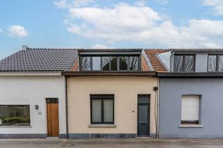 Ligging: zeer rustig en achterliggend gelegen in het aangename Schorvoort, buiten de stadsrand van Turnhout maar met een zeer vlotte verbinding...