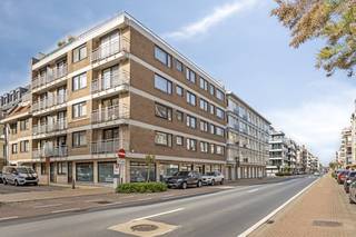 Ontdek dit interessante bedrijfsvastgoed, bestaande uit een commercieel handelspand met een aanpalende studio (totale oppervlakte 132 m²),...
