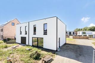 Woonproject Gabriëlsdijk / 1-Meilaan bestaat uit 9 zeer energiezuinige nieuwbouwwoningen en 1 bouwgrond, rustig gelegen nabij alle faciliteiten en...