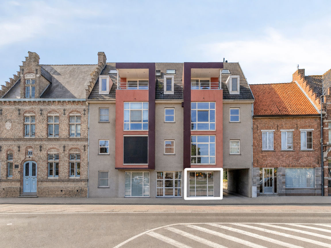 Veelzijdige kantoorruimte, handelsruimte, atelier of praktijkruimte van 131 m² te Woumen - foto 3