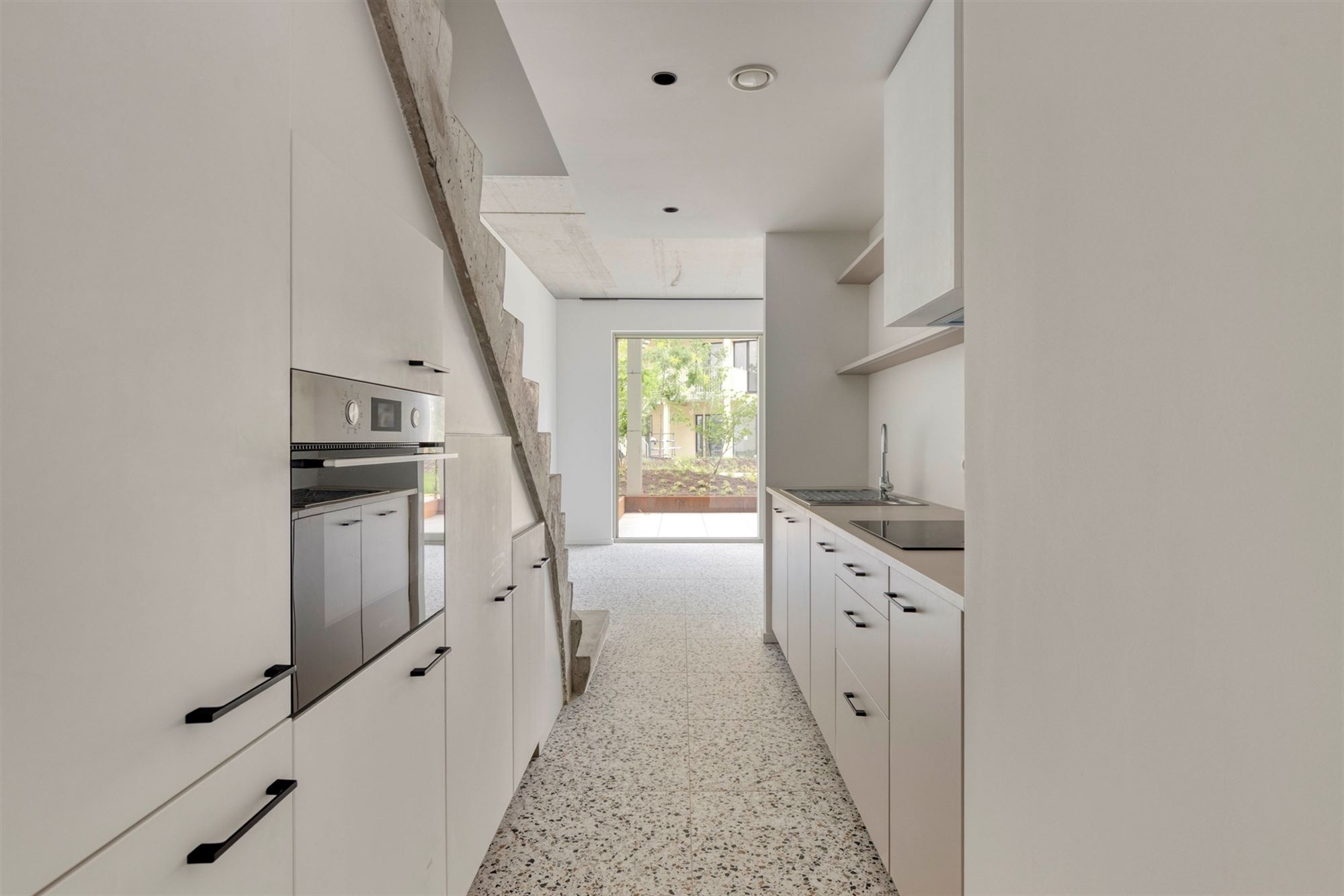 DUPLEX AVEC 3 CHAMBRES, 2 SALLES DE BAIN + TERRASSE DANS UN ENDROIT PRIVILÉGIÉ - photo 3