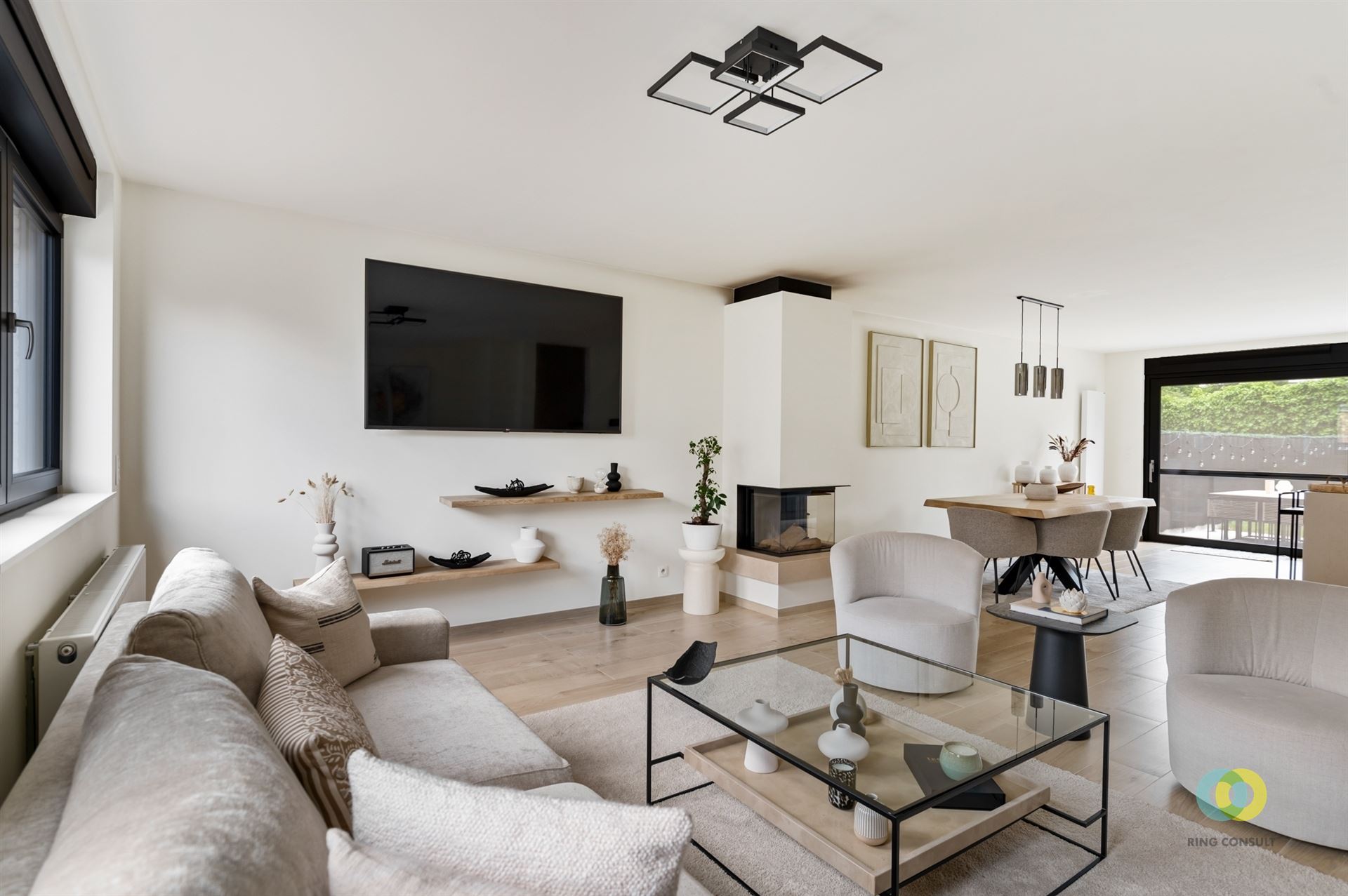 Recente woning met mooie oppervlaktes  - foto 2