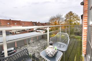 Op zoek naar een instapklaar appartement in een rustige en groene omgeving op 3 min van de markt van Eeklo? Dan zal dit appartement, voorzien van...