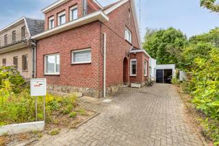 Thoroughly to renovate semi-open building on a plot of 9a 38ca. The property is very strategically located and is in close proximity to...