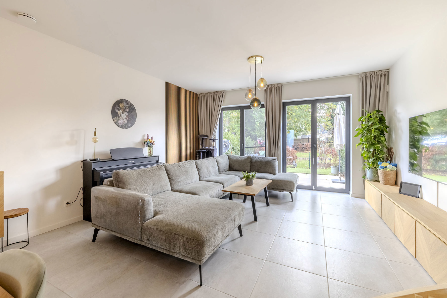 Recente woning met 3 SLP, 2 BK, tuin en 3 autostaanplaatsen - foto 5