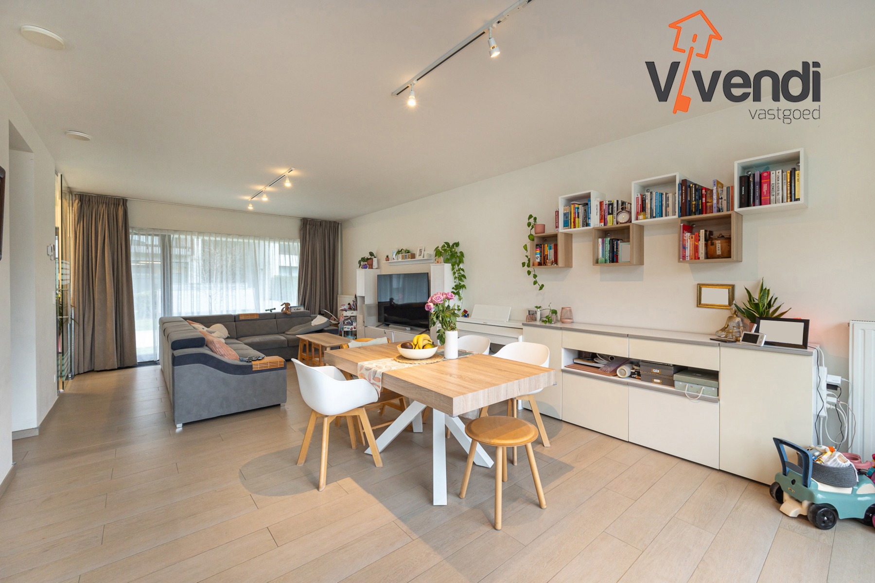 Recente 3 slpk woning met inpandige garage voor 2 auto's. - foto 4