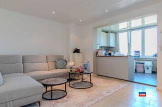 <p><span>HOBOKEN | Instapklaar appartement met 1 slaapkamer | EPC B</span><span> </span></p><p><span>Indeling : Inkomhal met vestiairekast - woonkamer met open keuken - douchekamer met toilet en lavabo - ruime slaapkamer. Momenteel verhuurd voor 850 EUR (+ 90 EUR kosten) per maand.</span></p><p><span> </span></p><p><span>Troeven :</span></p><p><span>- gunstig EPC (B)</span></p><p><span>- conforme elektrische installatie</span></p><p><span>- conform dak</span></p>