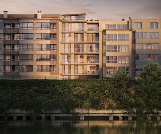 Welkom bij Project EED, een exclusief en kleinschalig nieuwbouwproject met een indrukwekkende gevelbreedte van 12 meter, gelegen aan de Eedverbondkaai. Een unieke locatie waar rust, water en stedelijk comfort harmonieus samenkomen.<br /><br />Het project omvat slechts vijf hoogwaardige woonunits, wat zorgt voor een uitzonderlijk gevoel van privacy en exclusiviteit. <br /><br />Het appartement is gelegen op de vierde verdieping en werd doordacht ontworpen met oog voor ruimte, licht en comfort. Met een bewoonbare oppervlakte van circa 80 m² bieden de appartementen een aangename, functionele indeling die perfect aansluit bij hedendaags wonen.<br />Het appartement is voorzien van een ruim terras van 10 m² met een uitzonderlijk uitzicht op het water. Hier geniet je dagelijks van een open gevoel en een serene omgeving, midden in de stad.<br /><br />Troeven van project EED:<br />•Kleinschalig en exclusief (slechts 5 units) <br />•Unieke ligging aan het water <br />•Subliem, open zicht op het water<br />•Hoogstaande architectuur en kwalitatieve afwerking <br />•Rustige ligging met uitstekende bereikbaarheid <br />•Oplevering voorzien zomer 2028 <br />•Aankoop mogelijk aan 6% btw (onder voorwaarden)<br />•Architect: Britsom & Philips<br />•BEN-conform (Bijna-Energie-Neutraal) <br /><br />Wonen aan de Eedverbondkaai betekent genieten van een rustige, groene omgeving met een sterke connectie tot het water en alle voorzieningen binnen handbereik, terwijl alle voorzieningen binnen handbereik blijven. Een zeldzame combinatie die dit project bijzonder aantrekkelijk maakt, zowel voor eigen bewoning als investering.