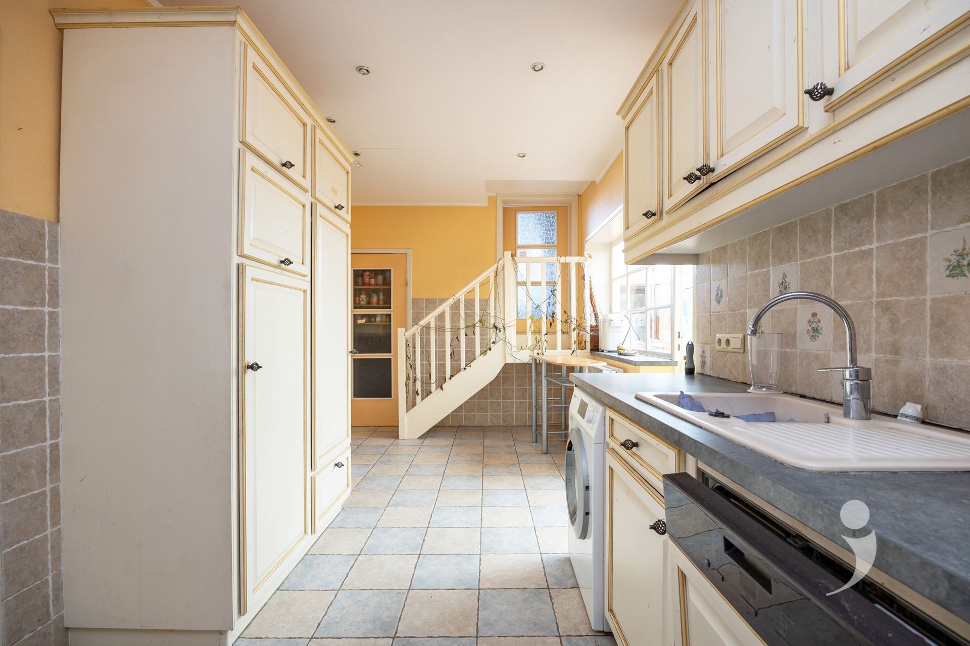 Te renoveren woning met loods nabij centrum Tildonk! - foto 5