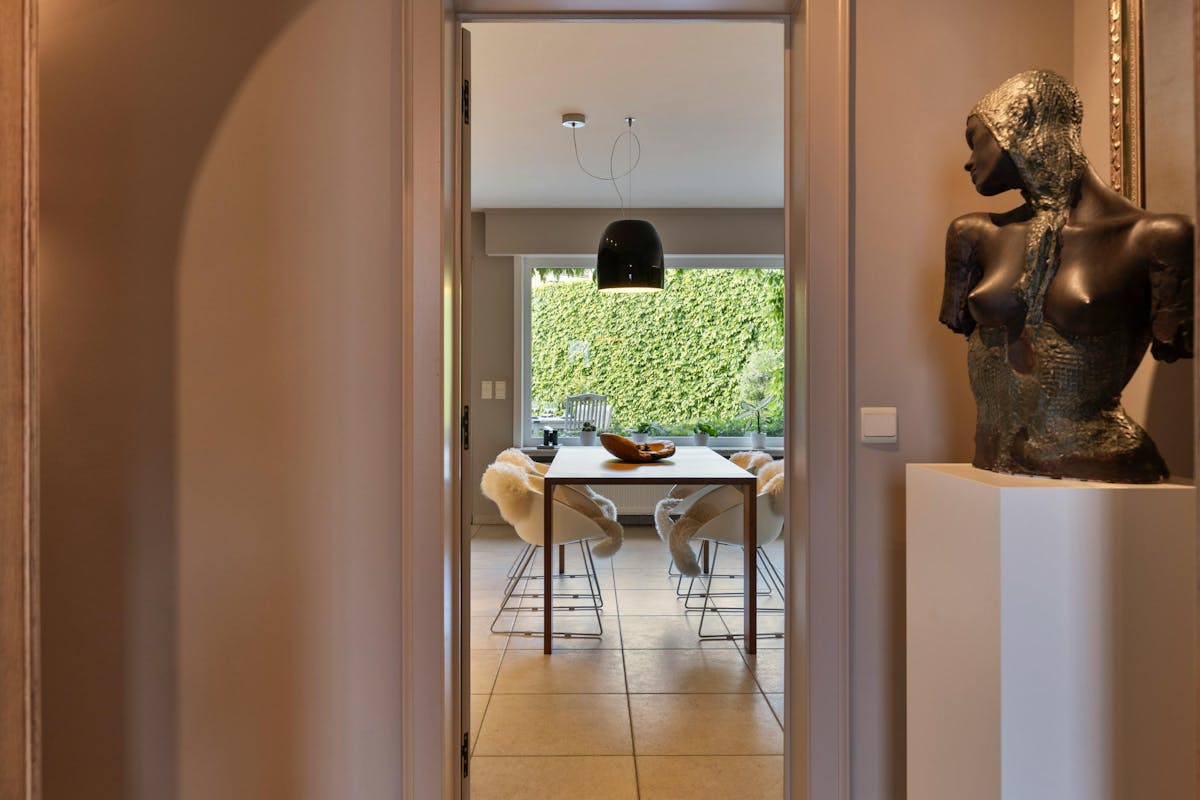Maison unique au cœur d'Ursel : caractère, espace et opportunités inédites - photo 5