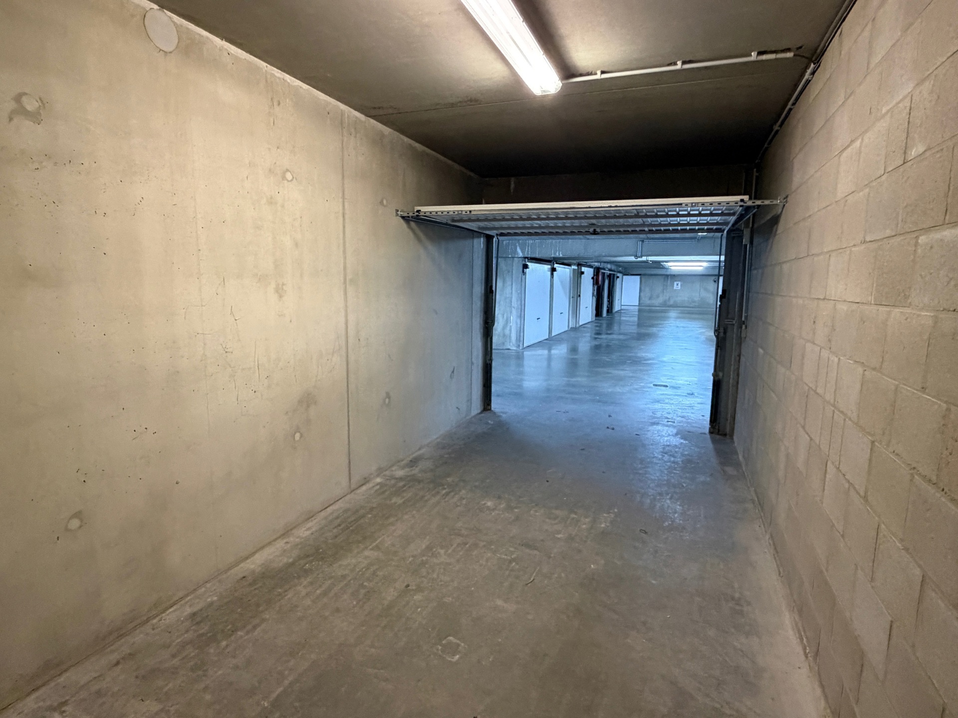 Garagebox te koop gelegen aan de jachthaven  - foto 5