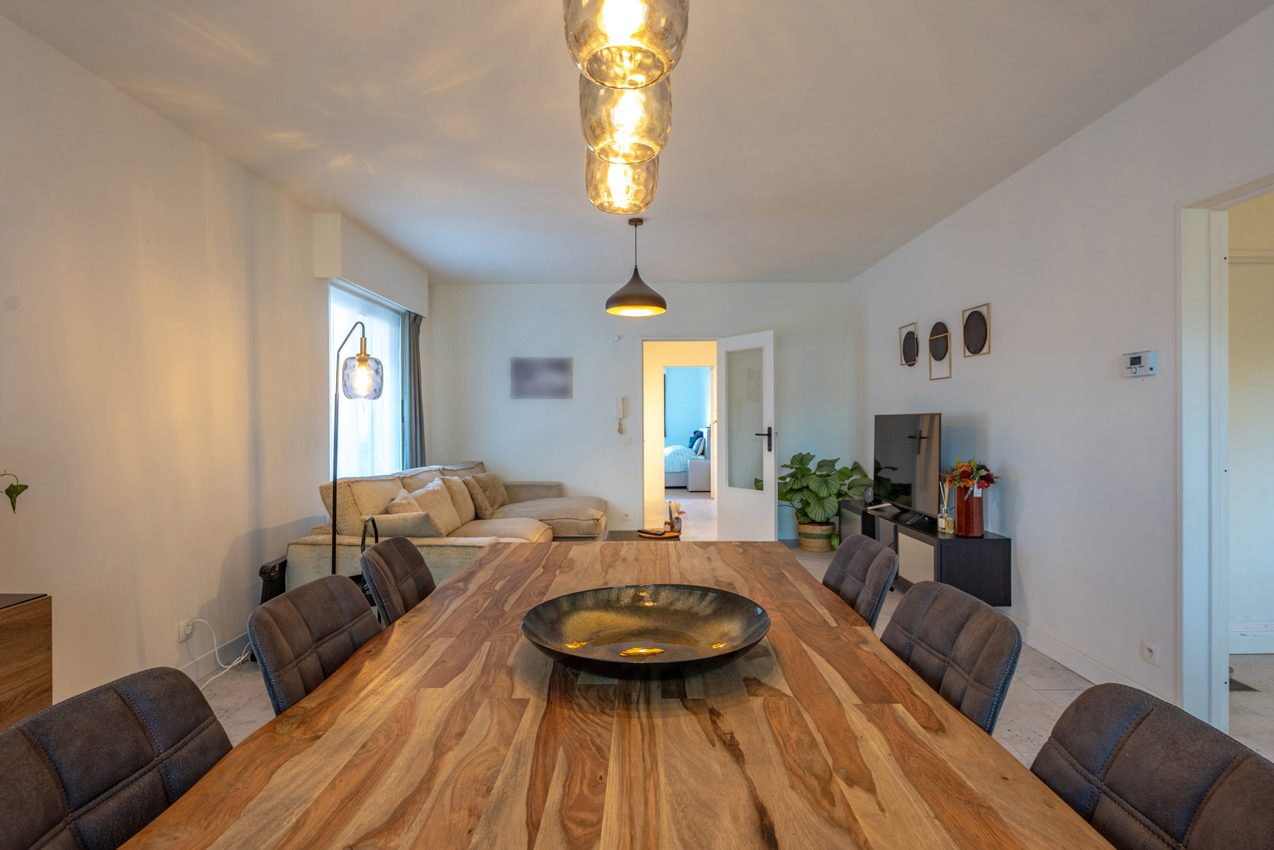 Mooi gerenoveerd gelijkvloers appartement met tuin en garagebox. - foto 4