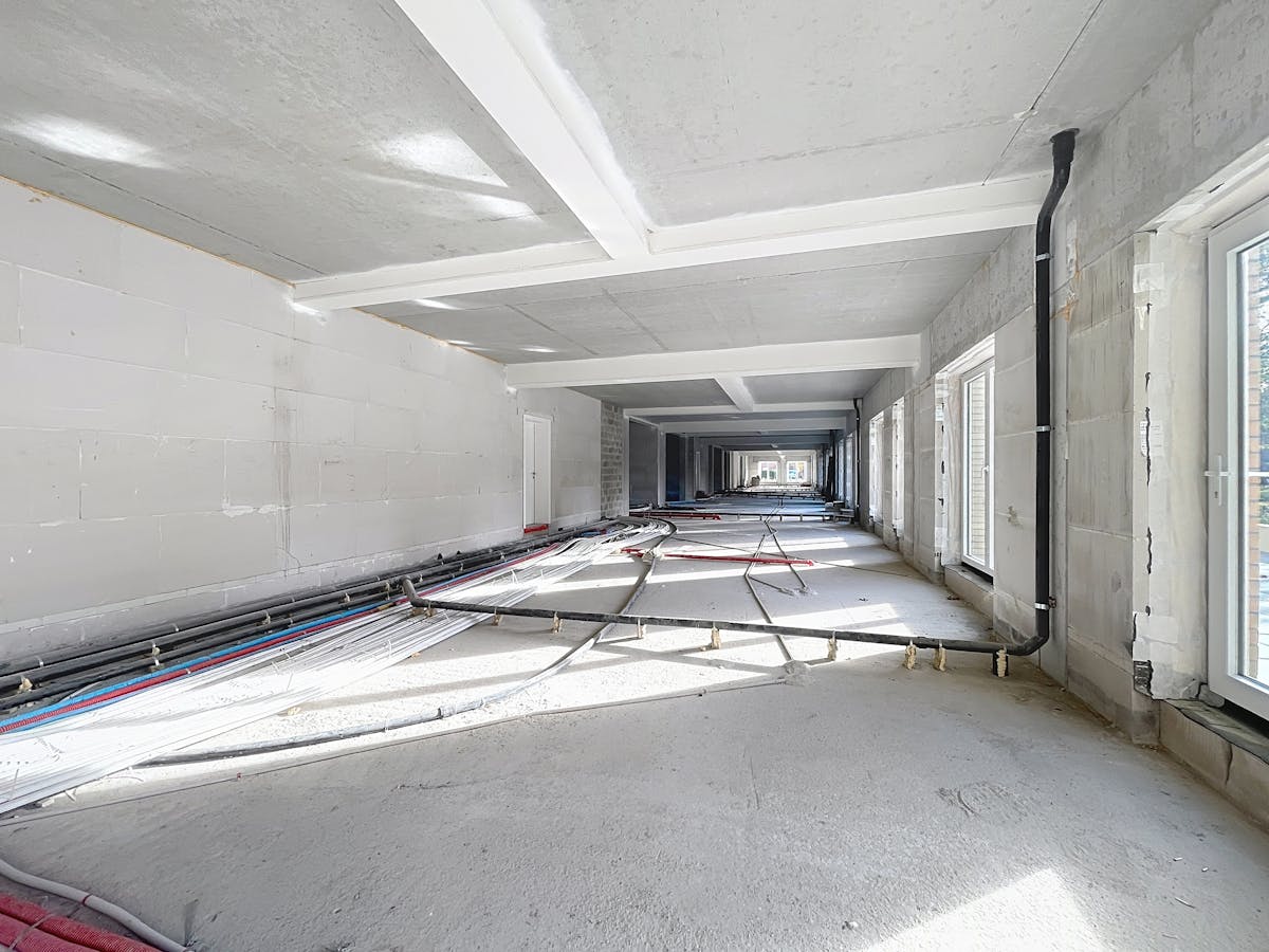 Bureaux (210-707 m²) à vendre et à louer à Sint-Gillis-Waas - photo 4