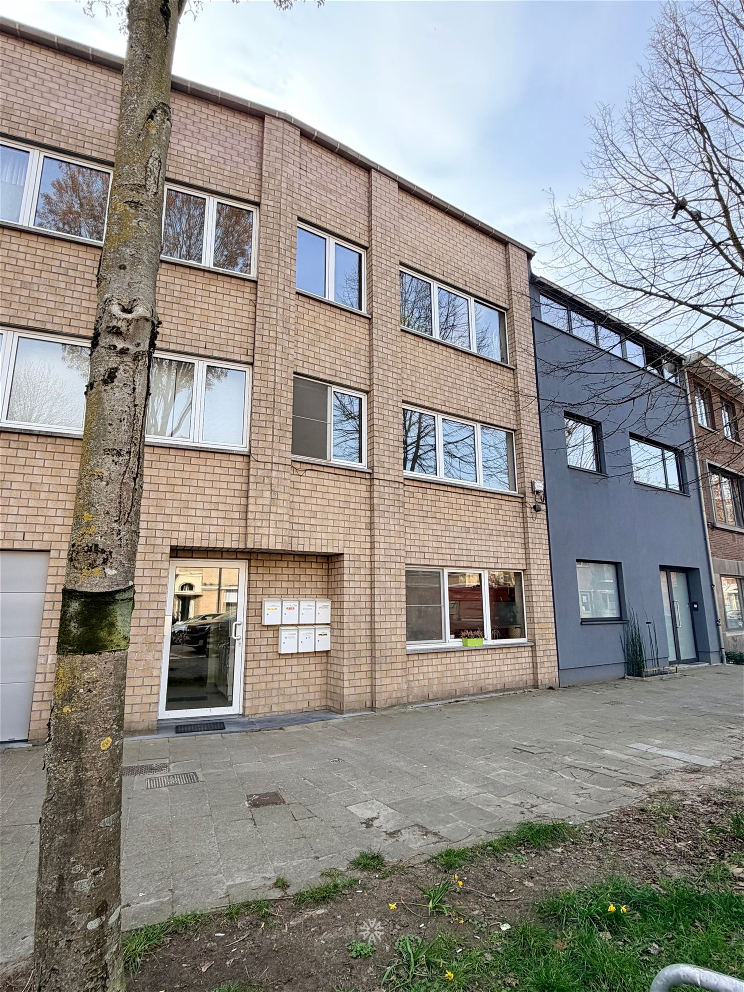 Lichtrijk appartement te huur in Sint-Amandsberg - foto 2