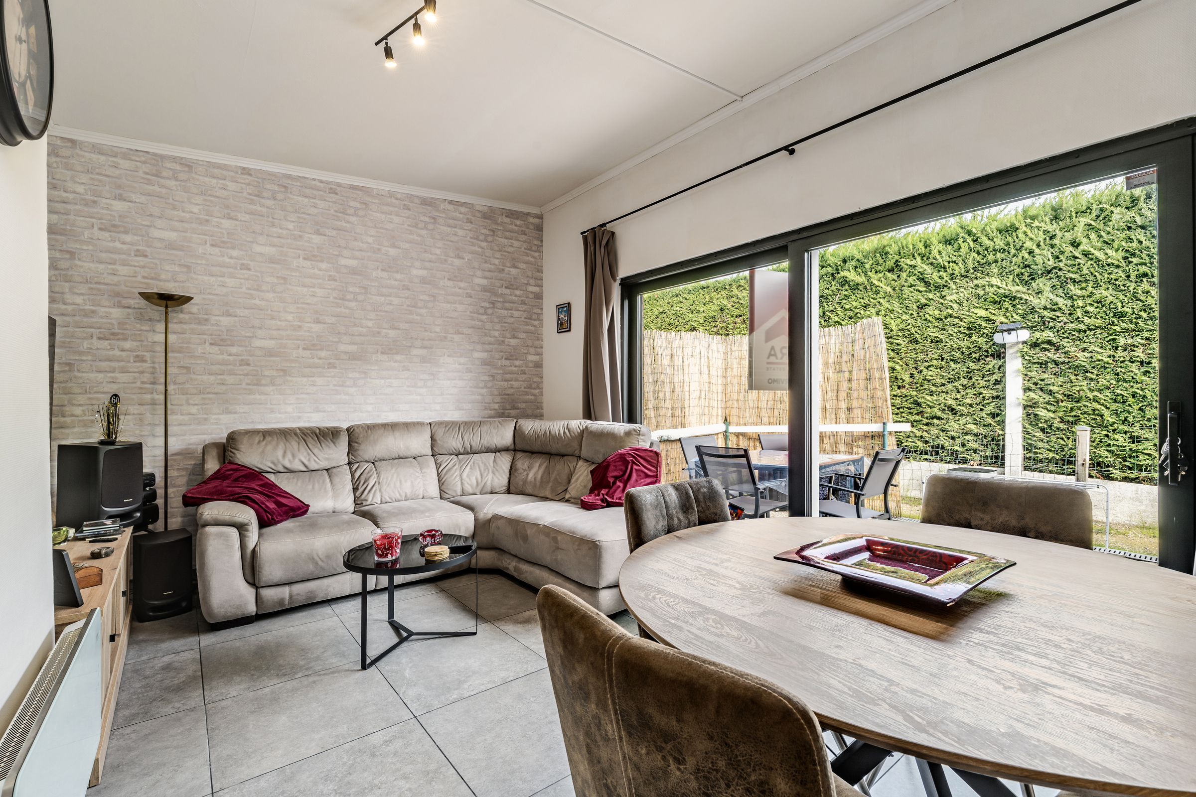 Gemeubeld appartement met autostaanplaats te koop in De Haan - foto 4
