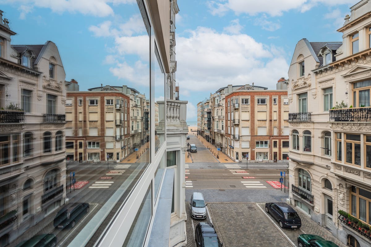 Instapklaar appartement op 150m van zee en strand! - foto 1