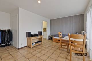 Ontdek deze studio in het aangename Wenduine, De Haan. De studio bevindt zich op het gelijkvloers van een kleine residentie en biedt een...