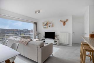 Really ready-to-move-in 1-bedroom apartment in a strategic location with views and light in Sint-Andries near Bruges.LAYOUT 2°C (58m²): -...