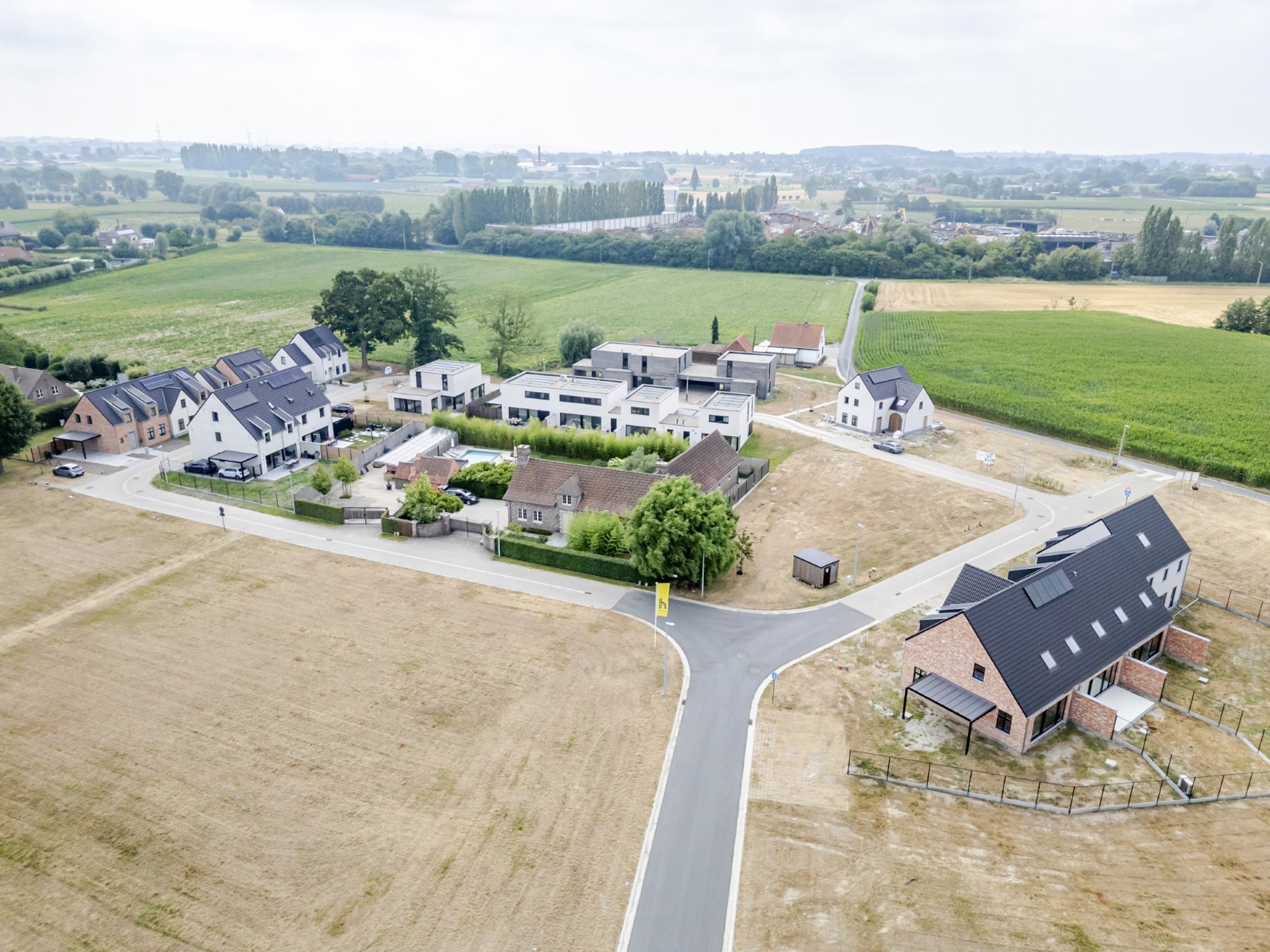 Moderne halfopen woning in Deerlijk - foto 4