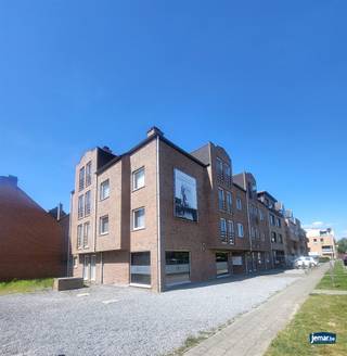  Studio-appartement in Diepenbeek Wij bieden een gezellig studio-appartement aan, gelegen op de vierde verdieping in een rustige residentie in...