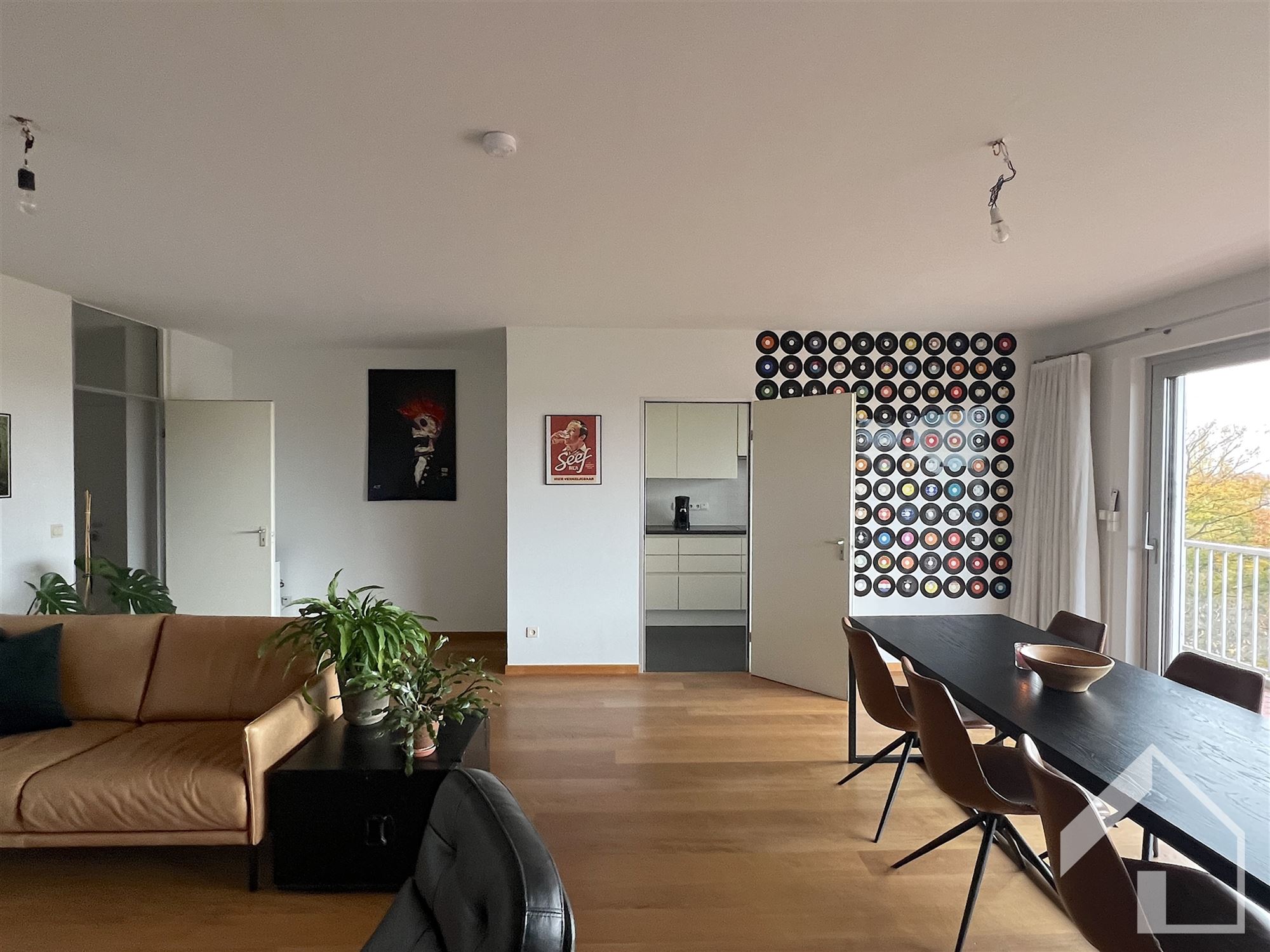 Ruim appartement op de bovenste verdieping! - foto 4