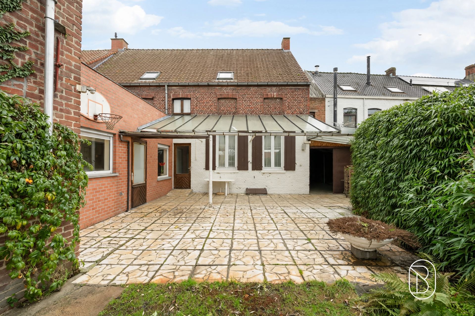 Veelzijdig handelspand met ruime woning in Deerlijk - foto 4