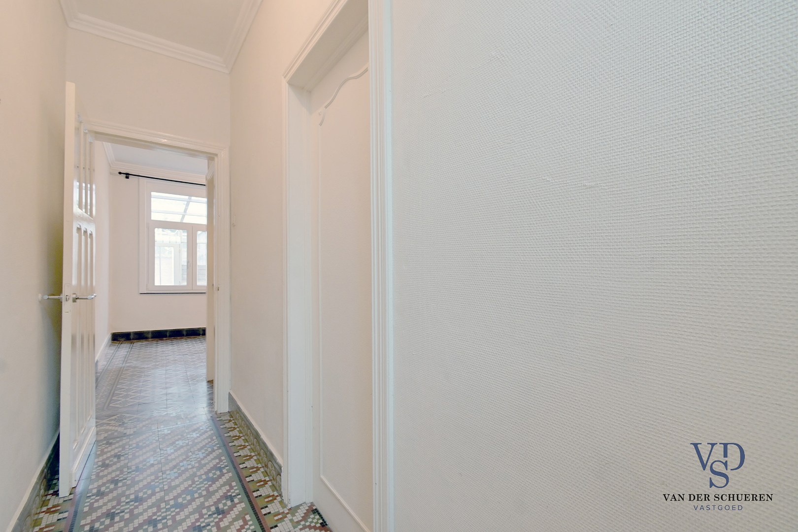 Te renoveren gezinswoning. - foto 4