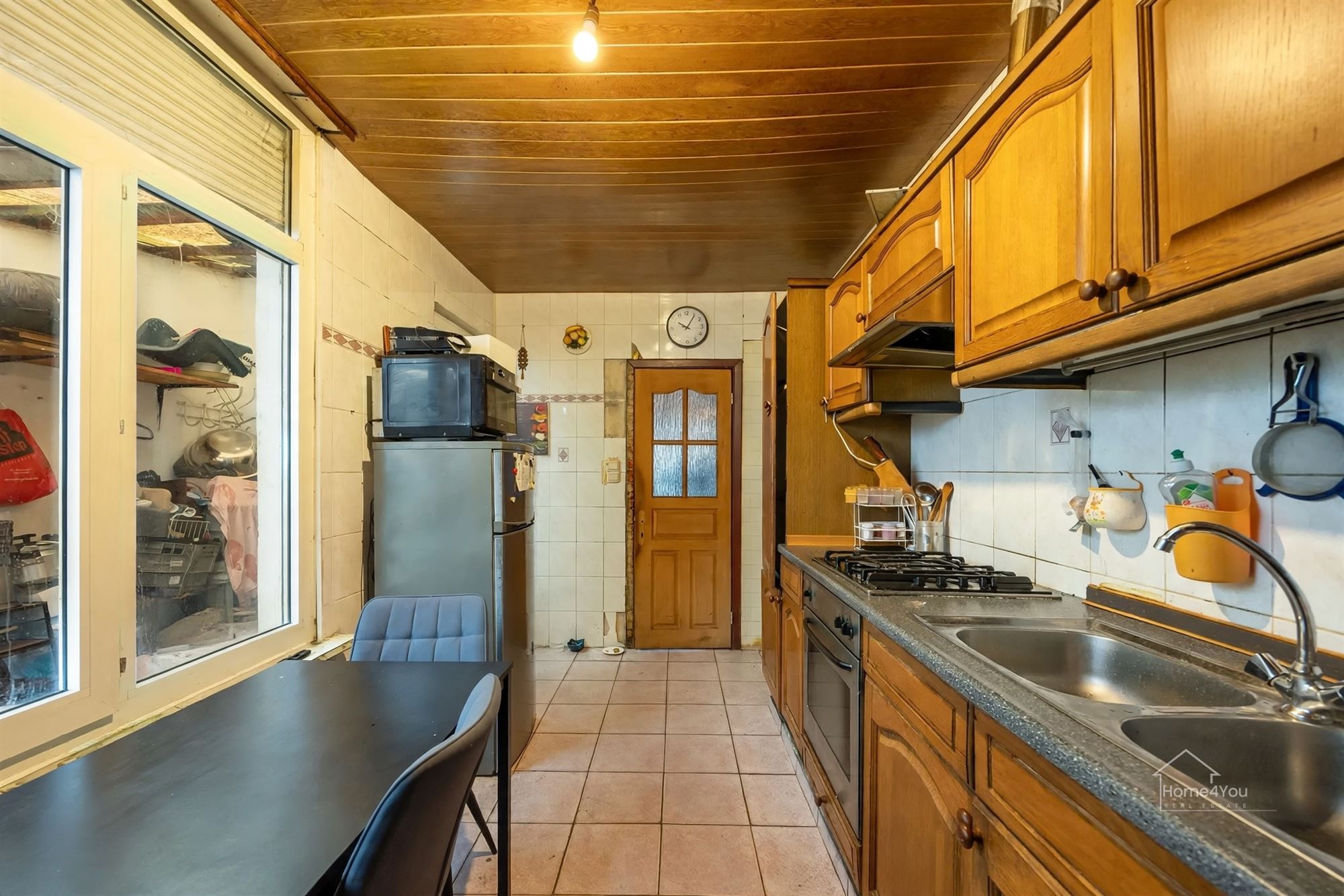 Ruime op te frissen woning met 4 slpk op bruisende locatie! - foto 5