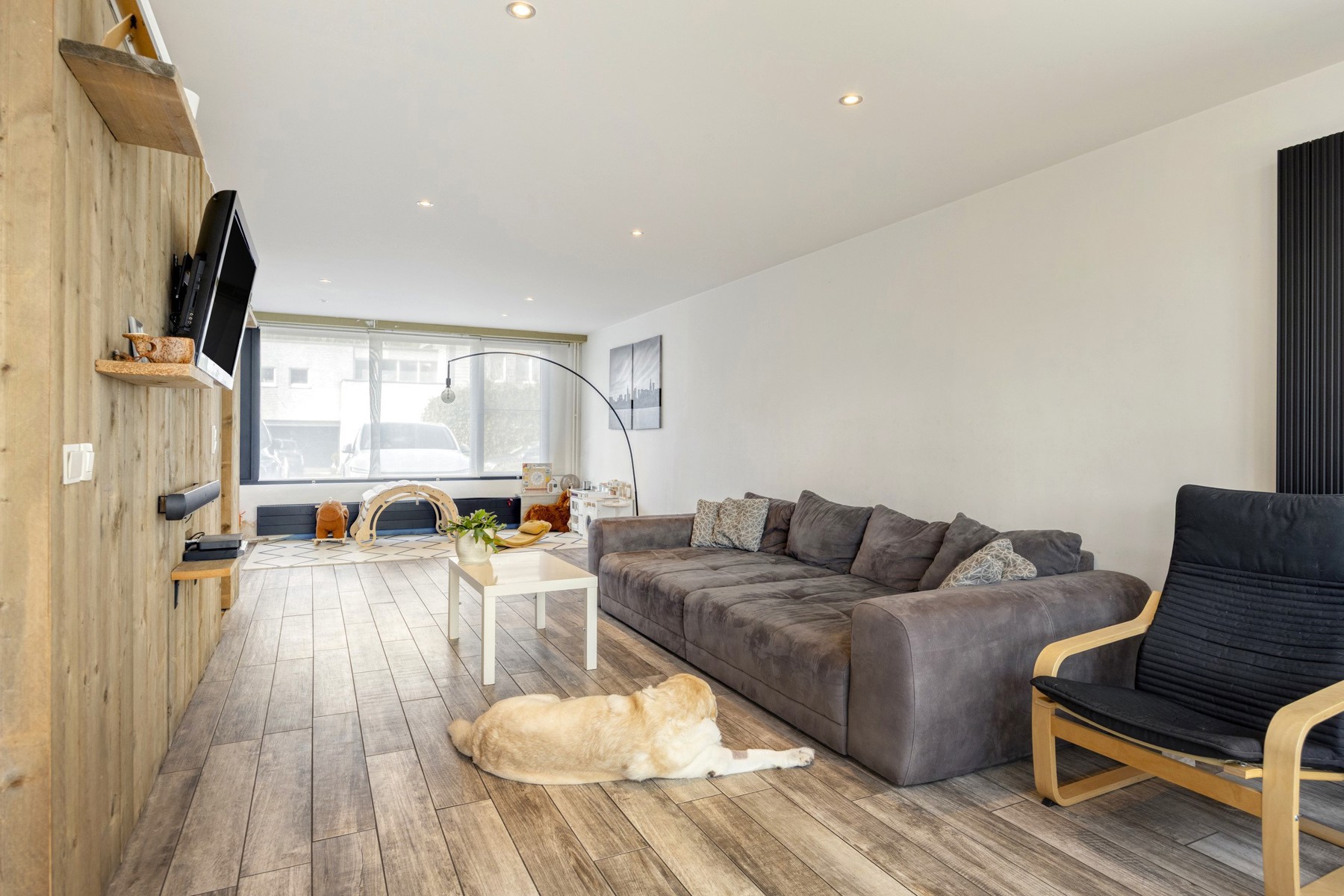 Instapklare gezinswoning met 3 slaapkamers, garage en tuin - foto 5