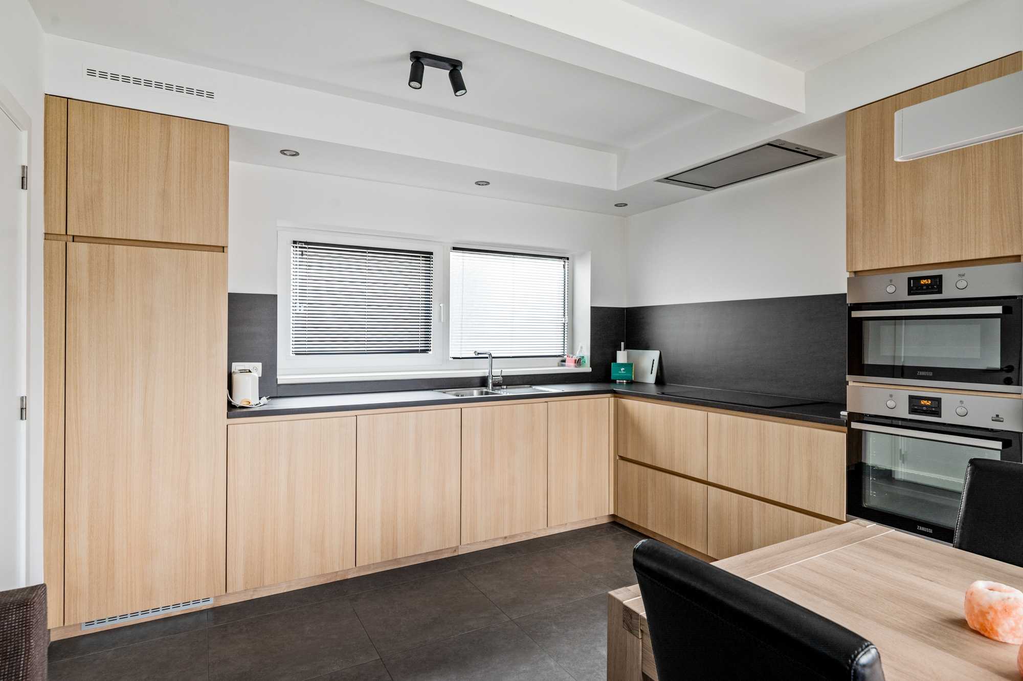 Appartement à vendre à Wijnegem avec 3 chambres - photo 3