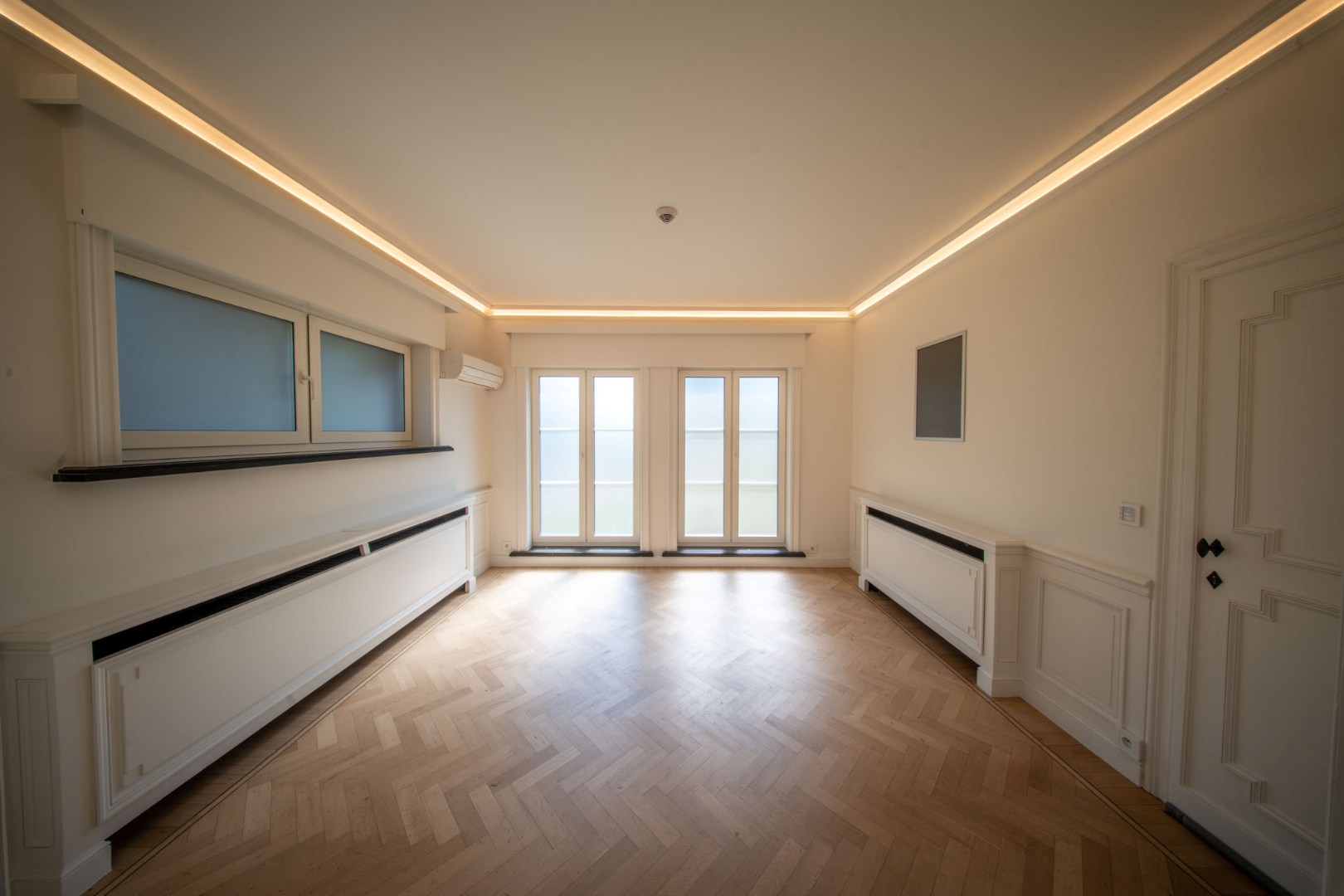 Statige villa met tal van mogelijkheden op een boogscheut centrum Waregem - foto 4
