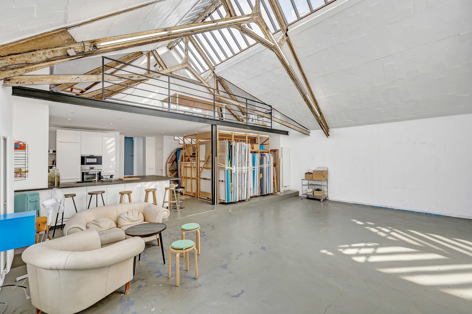 Loft met 2 Slaapkamers + Terras! - foto 2