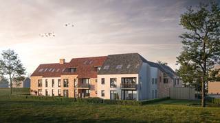 <p><strong>Residentie De Groes – Wonen in het groen, hartje Weelde<br /><br /></strong>Aan de Koning Albertstraat zijn de werken gestart van Residentie De Groes: een uniek project met <strong>18 appartementen</strong> aan een groen binnenerf en naadloos overlopend in de uitgestrekte weilanden erachter. De karaktervolle dorpswoning aan de straatzijde wordt stijlvol gerenoveerd tot 2 appartementen; daarachter komen 16 nieuwbouwappartementen in een landelijke en tijdloze architectuur.<br /><br /></p>
<p><strong>APPARTEMENT 2</strong>: Dit appartement bevindt zich op de gelijkvloerse verdieping en is 123 m² groot. Het wordt voorzien van een riante hoofdslaapkamer met ensuite dressing, en nog 2 volwaardige slaapkamers. De badkamer kan plaats bieden aan zowel een ligbad als inloopdouche. In de leefruimte wordt plaats gemaakt voor een zithoek, eetkamer en leefkeuken, allemaal met zicht op het terras en de private tuin. Er worden 2 bergingen voorzien: een technische berging / wasplaats én een handige voorraadberging aan de keuken. Een grote schuifraam geeft toegang tot het (grotendeels overdekt) terras en de privé tuin met ideale west oriëntatie. De tuin wordt omheind met een draad en toegangspoortje.</p>
<p><strong>Waarom dit project bijzonder is:</strong></p>
<ul>
<li>Alle terrassen kijken uit op het binnenerf of de <strong>achterliggende velden</strong> (blijvend groen zicht!)</li>
<li>Enkele appartementen hebben 2 terrassen die beide uitzichten combineren.</li>
<li>Gelijkvloerse appartementen met <strong>private tuin</strong></li>
<li>Comfortabele oppervlakten vanaf <strong>81 m² tot meer dan 200 m²</strong>, exclusief tuinen, terrassen en zolders.</li>
<li>Luxe extra’s: dressing bij de hoofdslaapkamers, riante zolders, leefruimtes tot in de nok, 2 bergingen,...</li>
<li>Ondergrondse parkeerplaatsen (min. 2,70 m breed!), bezoekersparking en fietsenstallingen.</li>
<li>Duurzaam comfort: <strong>warmtepomp, ventilatie D, screens, zonnepanelen, vloerverwarming én vloerkoeling,...</strong><strong></strong><strong></strong><strong></strong></li>
</ul>
<p><strong><br />Ligging<br /></strong><br />Residentie De Groes ligt <strong>pal in het centrum van Weelde</strong>, op wandelafstand van het gemeenteplein, bakker, slager, horeca en openbaar vervoer. Ook de <strong>Nederlandse grens</strong> is vlakbij, met vlotte verbindingen naar Tilburg en Baarle-Nassau.<br /><br /></p>
<p><strong>Aanbod & prijzen</strong></p>
<ul>
<li>1 slaapkamer (81 – 87 m² + terrassen) → vanaf <strong>€275.000</strong></li>
<li>2 of 3 slaapkamers (116 – 155 m² + terrassen) → vanaf <strong>€345.000</strong></li>
<li>Duplex penthouse (204 m² + 36 m² terrassen): <strong>€599.000</strong></li>
</ul>
<p>Prijzen exclusief parking (vanaf €20.000), kelderberging (vanaf €4.000) en aankoopkosten (btw– registratierechten – ereloon notaris & aktekosten). Wij bekijken met veel plezier welk appartement in aanmerking komt en bezorgen u graag een gedetailleerde <strong>prijsberekening</strong>.<br /><br /></p>
<p><strong>Afwerking naar uw smaak<br /><br /></strong>Elke koper beschikt over <strong>ruime budgetten</strong> om het appartement volledig naar uw smaak in te richten. Op dit moment heeft u nog inspraak bij uw keuken, badkamer, vloeren, elektrische installatie, ... Het project wordt voorzien van de beste technieken én met <strong>grote focus op energiezuinigheid</strong>: Individuele warmtepompen met zonnepanelen, vloerverwarming én vloerkoeling, ventilatie D met warmteterugwinning, regenwaterrecuperatie, ingebouwde screens en rolluiken waar nodig, ...<br />Bijzondere aandacht gaat bovendien naar zowel de thermische als akoestische isolatie met onder meer 8 cm minerale wol tussen de appartementen om het <strong>akoestisch comfort</strong> te verhogen.<br /><br /></p>