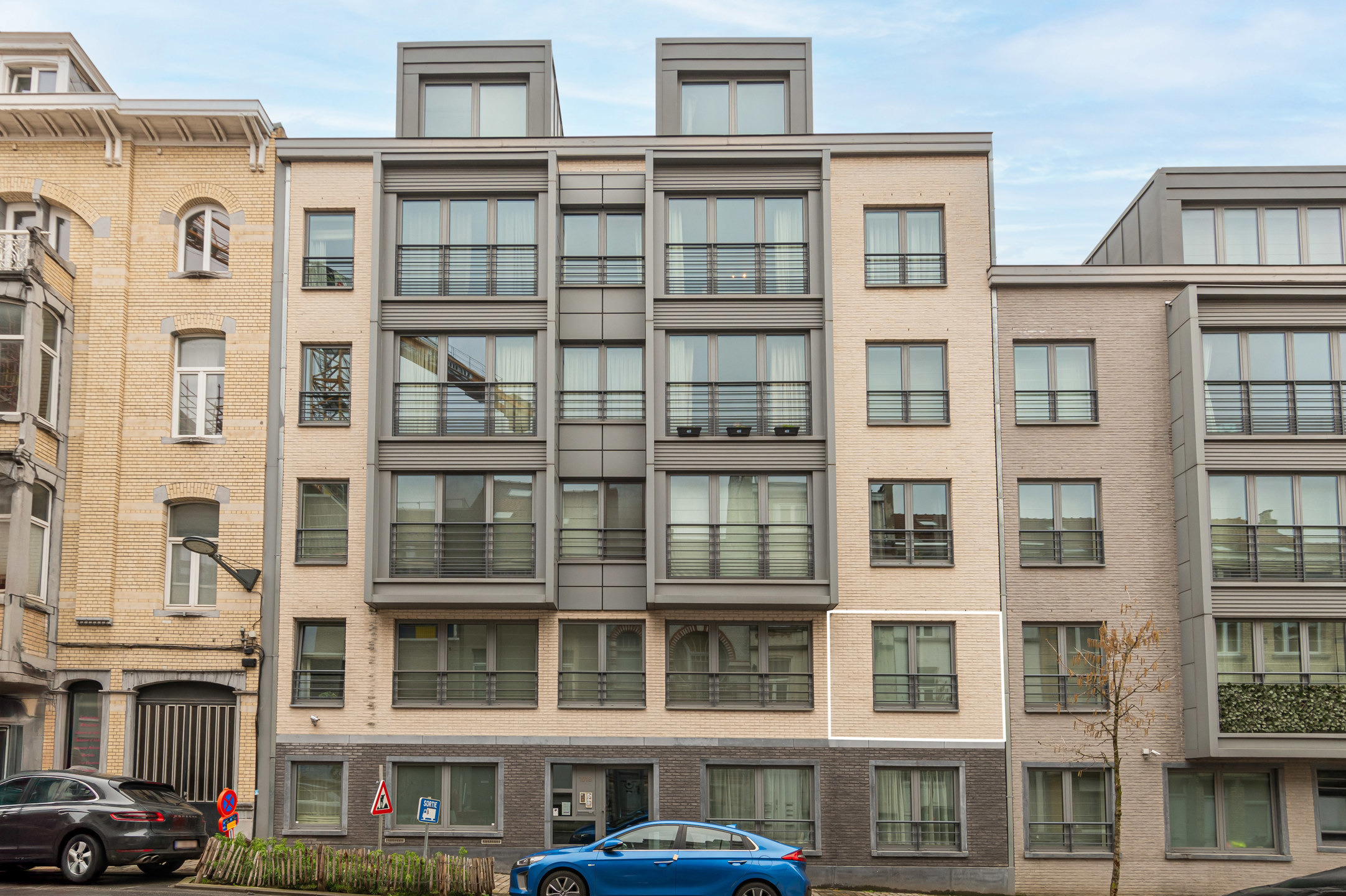 Apartment for sale in Ixelles with 2 bedrooms - photo 2