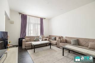 <p><span>CENTRAAL GELEGEN INSTAPKLAAR APP MET 2 SLPK</span></p><p><span> </span></p><p><span>Dit </span><span>instapklaar appartement</span><span> met </span><span>twee slaapkamers</span><span> biedt comfortabel wonen in het hart van </span><span>Borgerhout</span><span>. Het appartement werd recent volledig gerenoveeerd, waardoor er geen verdere werken nodig zijn. Gelegen op de eerste verdieping van een kleinschalig gebouw zonder algemene kosten, op wandelafstand van winkels, openbaar vervoer en het Rivierenhof.</span></p><p><span> </span></p><p><span>Troeven:</span></p><p><span>-Instapklaar</span></p><p><span>-Gunstig EPC</span></p><p><span>-Conforme elektrische keuring</span></p><p><span>-Geen algemene kosten</span></p><p><span>-Centraal gelegen</span></p><p><span>-Dak conform</span></p><p><span>-Asbestveilig<br /><br /></span></p><p><span>Voor meer informatie kan u terecht bij Area Partners. </span><span>Info@area.be</span><span> of </span><span>03/284.60.60</span></p><p><span> </span></p>