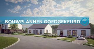 <p>Voor meer info of een bezoek, bel 054 69 39 37 - In het landelijke Outer bevindt zich deze <strong>hedendaagse en energiezuinige nieuwbouwwoning</strong> op een rustige locatie met een prachtig uitzicht. De locatie is kortbij scholen, winkels, openbaar vervoer maar tevens ook kortbij wandelroutes, fietsroutes en natuurgebied. Deze halfopen bebouwing heeft een <strong>perceelgrootte van maar liefst 5are 42ca</strong>. Men bereikt de woning via de inkomhal aan de straatzijde, waarbij we op deze verdieping de badkamer (voorzien van bad, inloopdouche en lavabo) terugvinden, alsook en apart toilet en <strong>drie slaapkamers</strong>. Via een vaste trap naar beneden, bereiken we het tuinniveau waar zich de leefruimte met open keuken bevindt. Aansluitend aan de keuken is er een ruime bergruimte voorzien. Op deze verdieping is ook een apart toilet aanwezig. Via een vaste trap kan men de zolder bereiken, waar er nog een extra slaapkamer kan worden gemaakt. <strong>Afwerking wordt volledig naar eigen smaak gekozen door de klant!<br /></strong><br /><strong>*Prijs vermeld in de advertentie betreft prijs excl. BTW en kosten</strong></p>